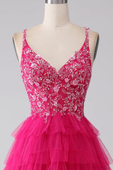 Fuchsia Prinzessin A-Linie Spaghettiträger Pailletten gestuftes langes Ballkleid mit Schlitz