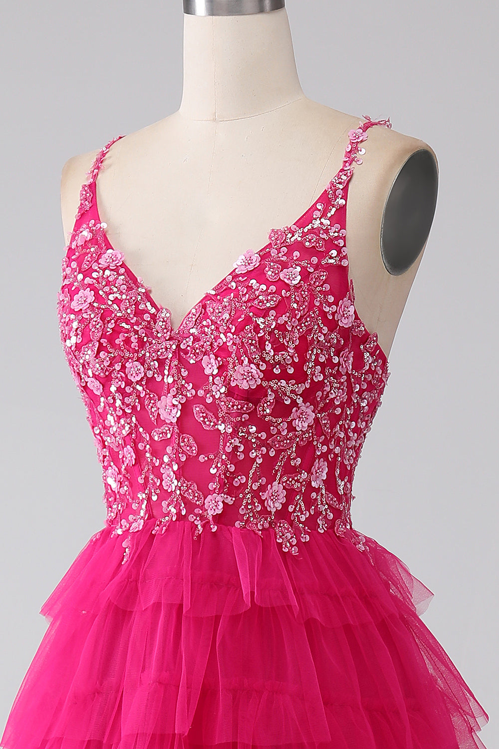 Fuchsia Prinzessin A-Linie Spaghettiträger Pailletten gestuftes langes Ballkleid mit Schlitz