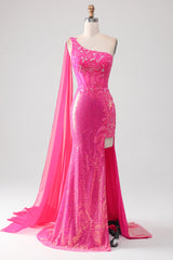 Glitzerndes fuchsia Meerjungfrauen Ballkleid mit Schulter applikationen und Schlitz