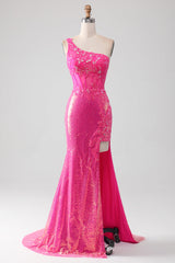 Glitzerndes fuchsia Meerjungfrauen Ballkleid mit Schulter applikationen und Schlitz