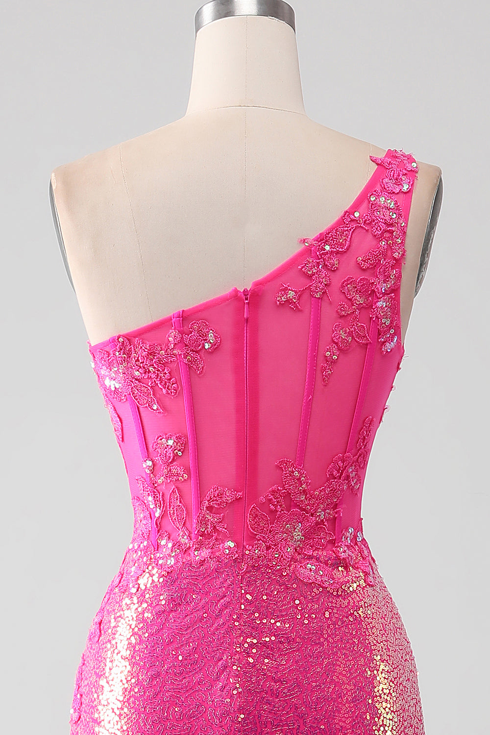 Glitzerndes fuchsia Meerjungfrauen Ballkleid mit Schulter applikationen und Schlitz