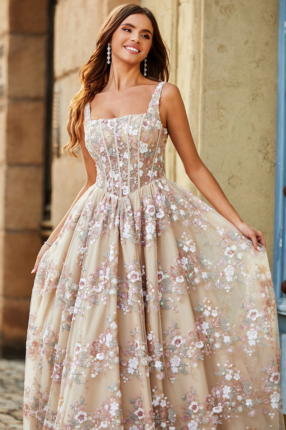 Charmantes A-Linie Korsett Ballkleid mit quadratischem Ausschnitt und Applikationen