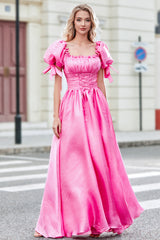 A Linie Rosa langes Ballkleid mit quadratischem Ausschnitt und Puffärmeln