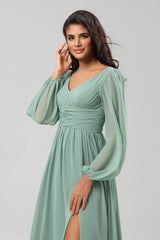 A Linie Grünes Brautjungfernkleid mit langen Ärmeln und Schlitz