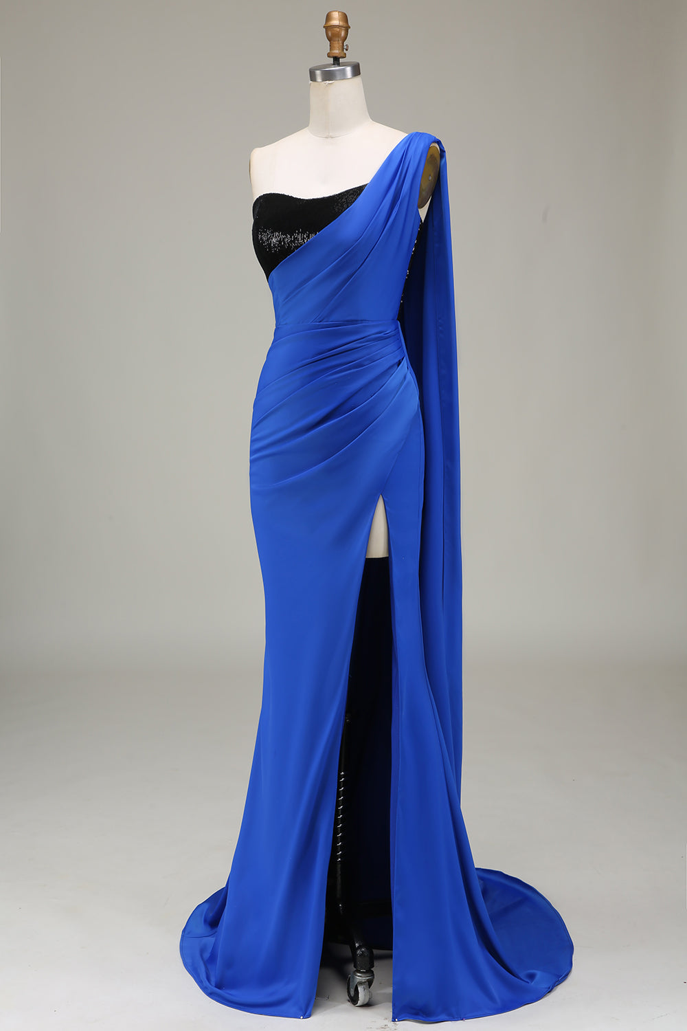 Königsblaues plissiertes Ballkleid aus Satin und Pailletten mit Schlitz