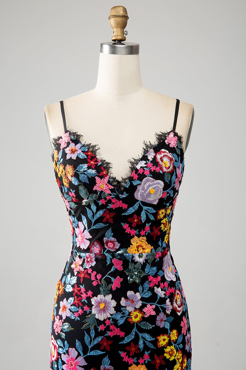 Schwarzes Blumen Meerjungfrauen Spaghettiträger langes Ballkleid mit Stickerei
