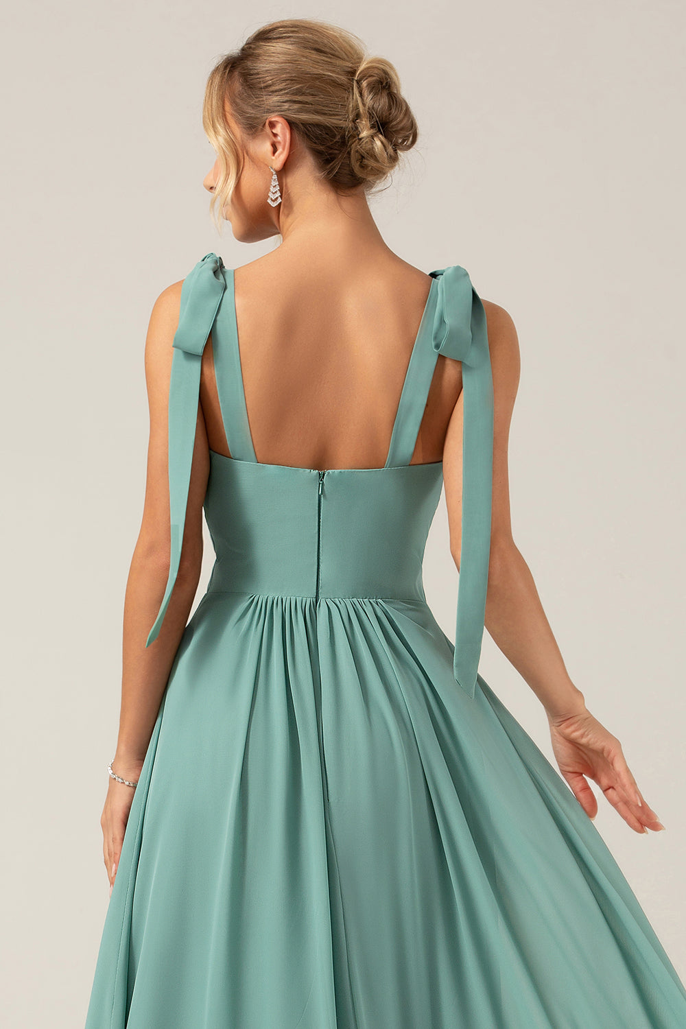 A Linie Eukalyptus Chiffon Langes Brautjungfernkleid mit Plissee
