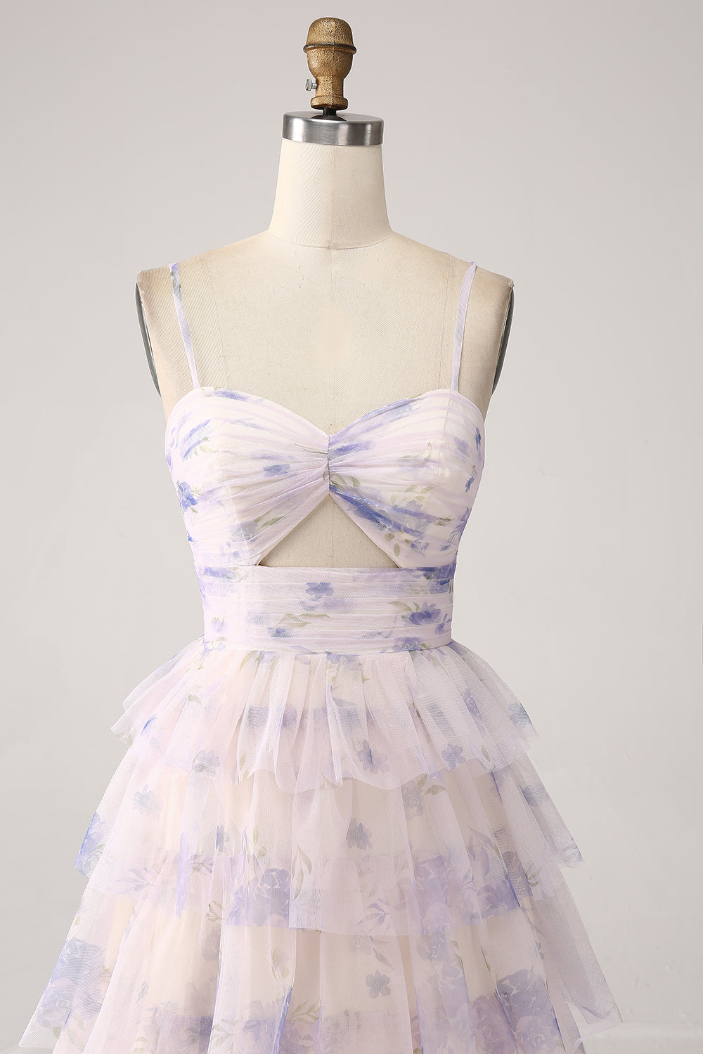 Lavendel blumen gestuftes Prinzessinnen Ballkleid mit Plissee