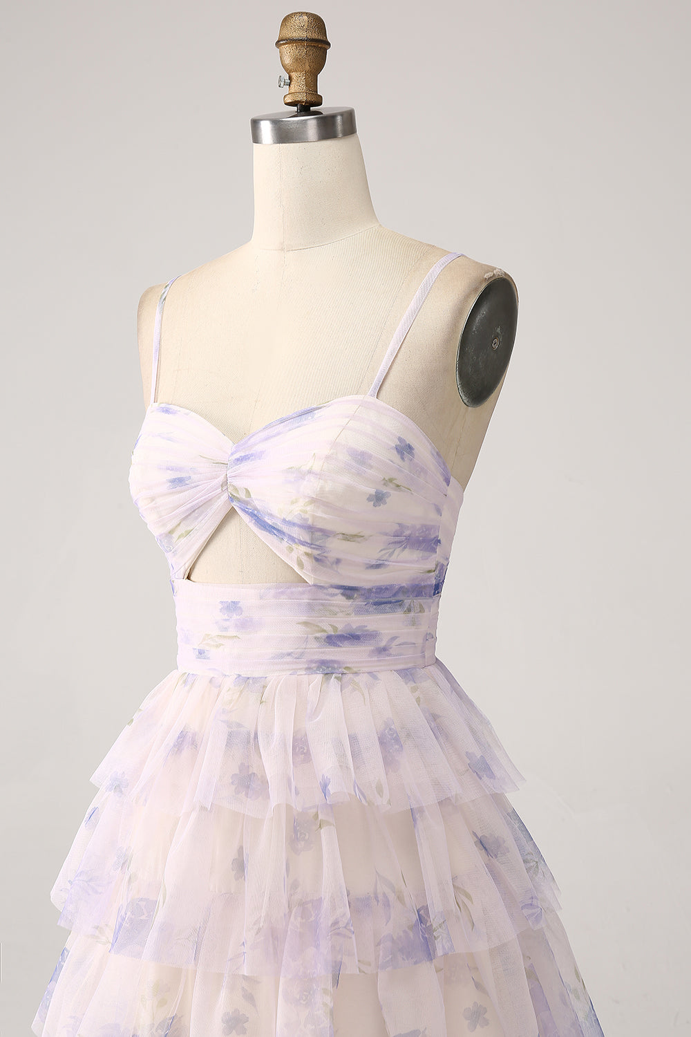 Lavendel blumen gestuftes Prinzessinnen Ballkleid mit Plissee