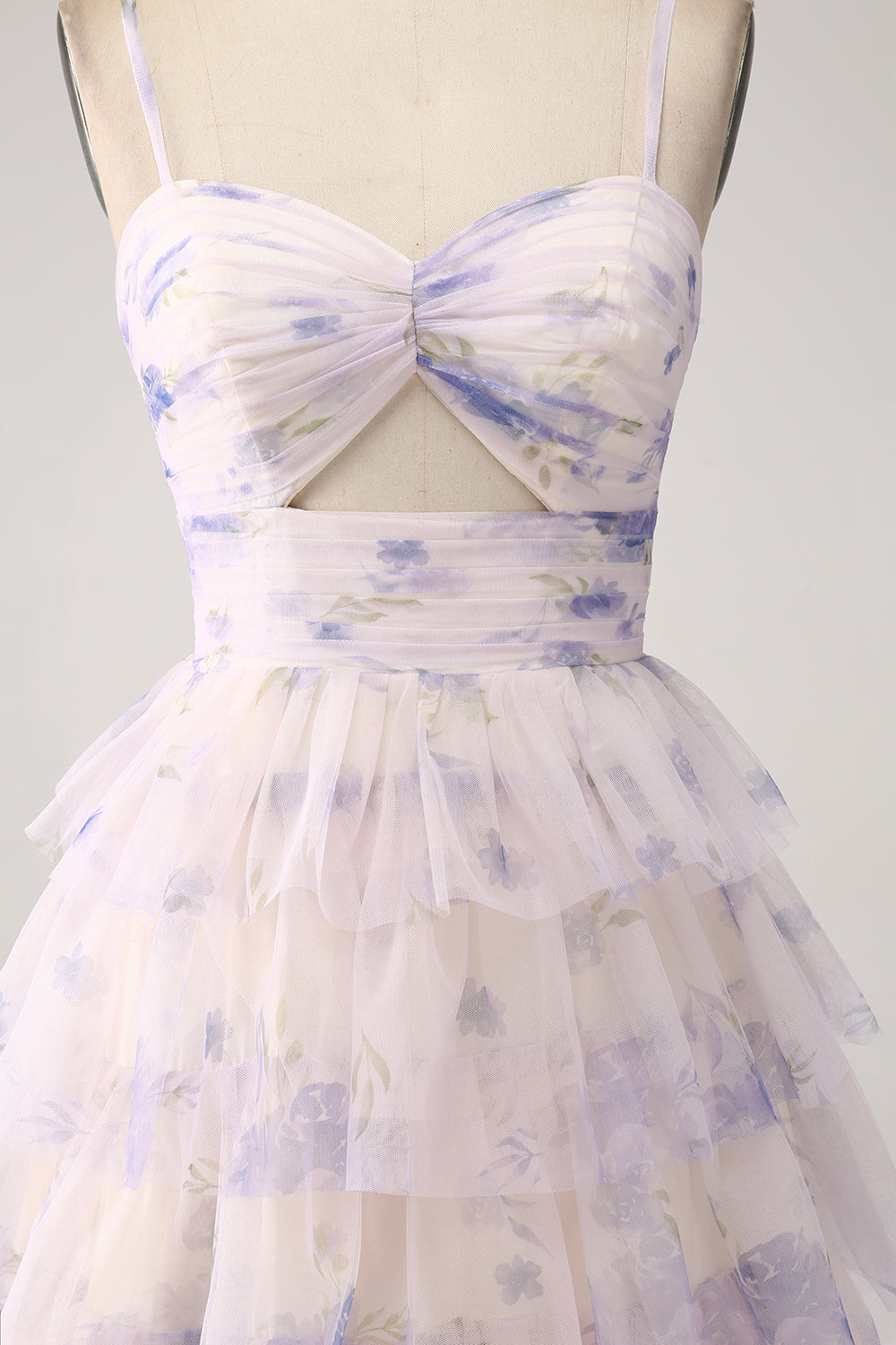 Lavendel blumen gestuftes Prinzessinnen Ballkleid mit Plissee