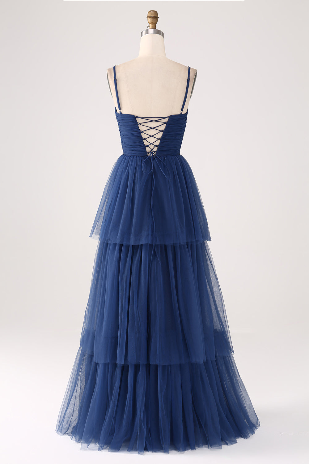 A Linie Spaghettiträger Gestuftes plissiertes Ballkleid aus Tüll mit Schlitz
