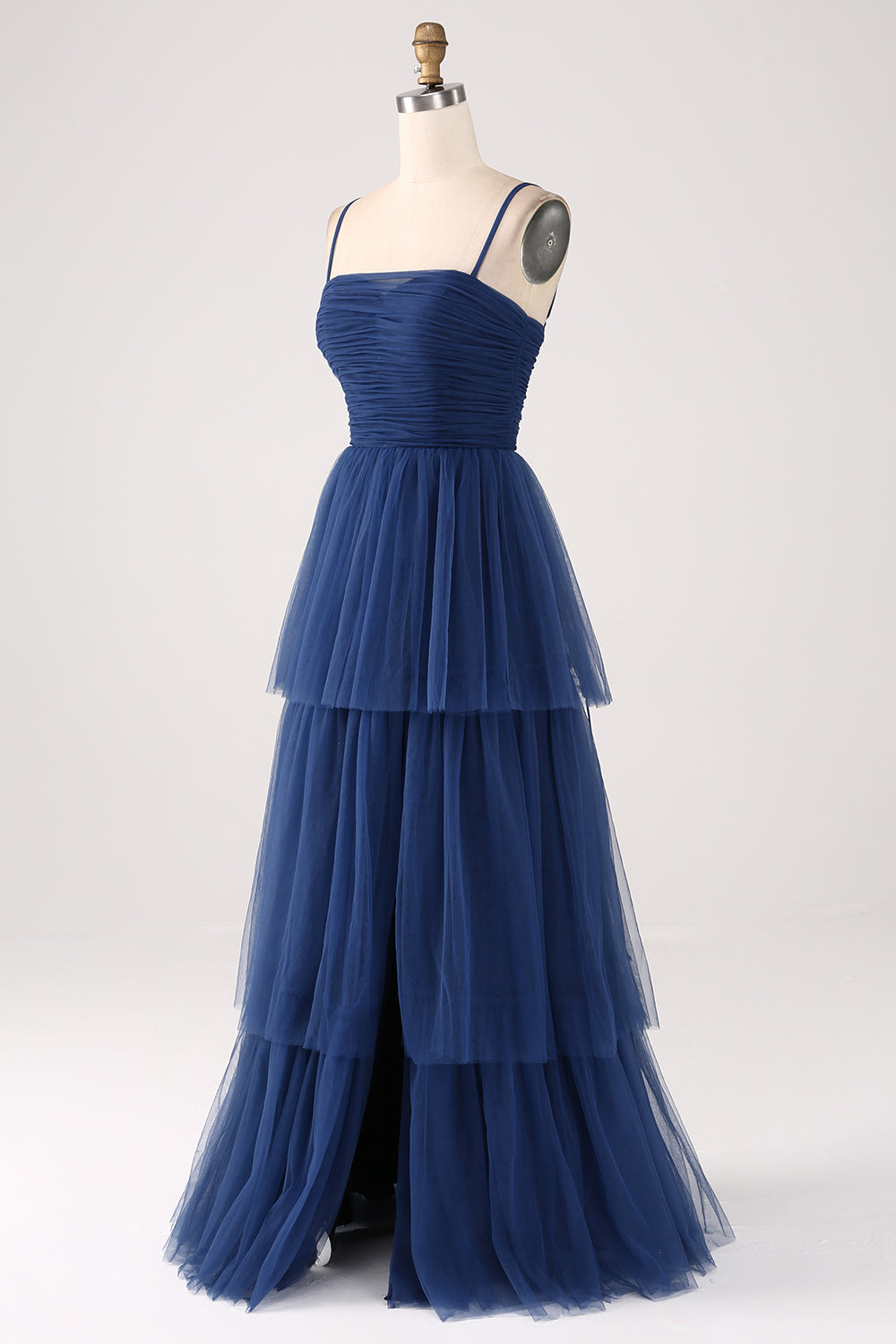 A Linie Spaghettiträger Gestuftes plissiertes Ballkleid aus Tüll mit Schlitz