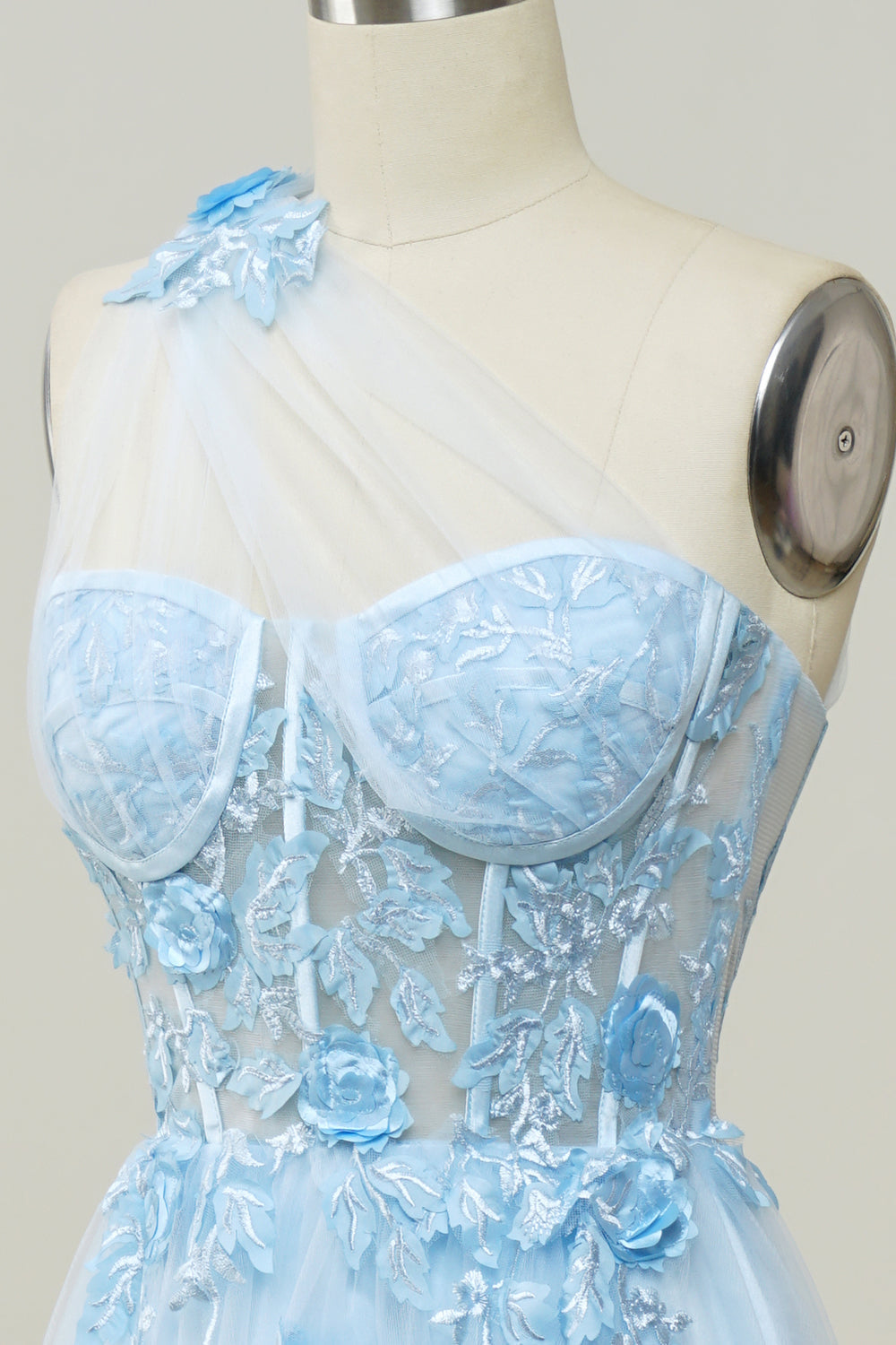 A Linie Eine Schulter Himmelblaues langes Ballkleid mit Applikationen