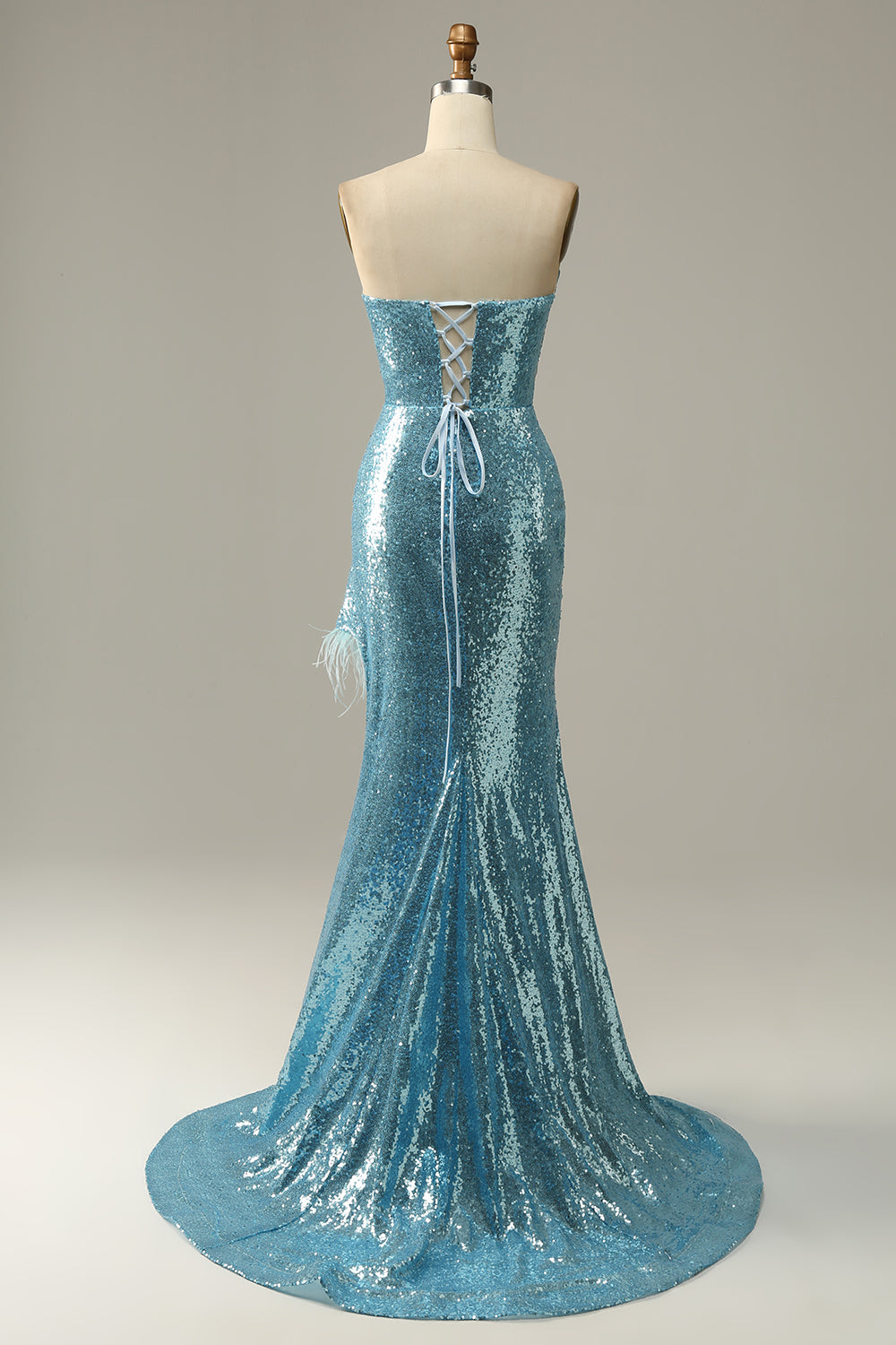 Himmelblau Herzausschnitt Pailletten Meerjungfrau Ballkleid mit Federn