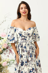 Weißes blaues Blume Boho Brautjungfernkleid
