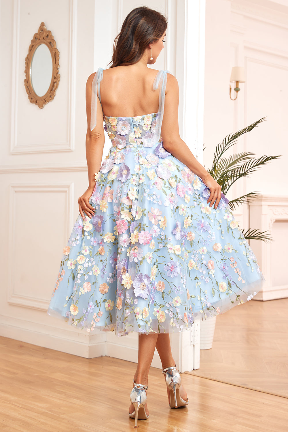 A Linie Spaghetti-Träger Lila Tee Länge Abschlussballkleid mit 3D-Blumen