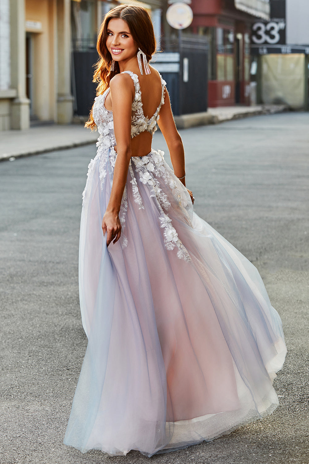 A Linie Tief V-Ausschnitt Langes Ballkleid mit Applikationen Grau Rosa
