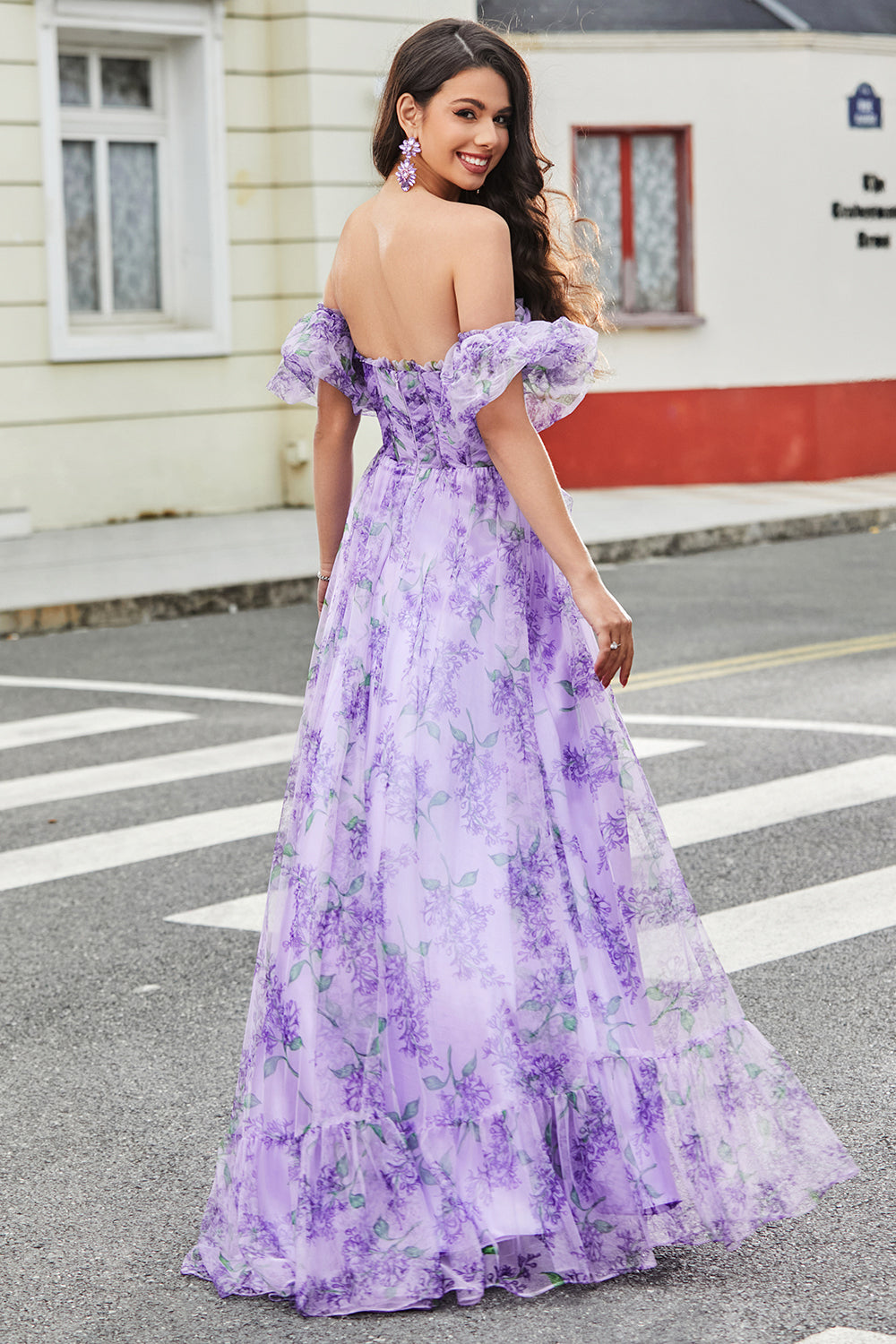 Laveendel bedrucktes A-Linie Ballkleid mit abnehmbaren Ärmeln