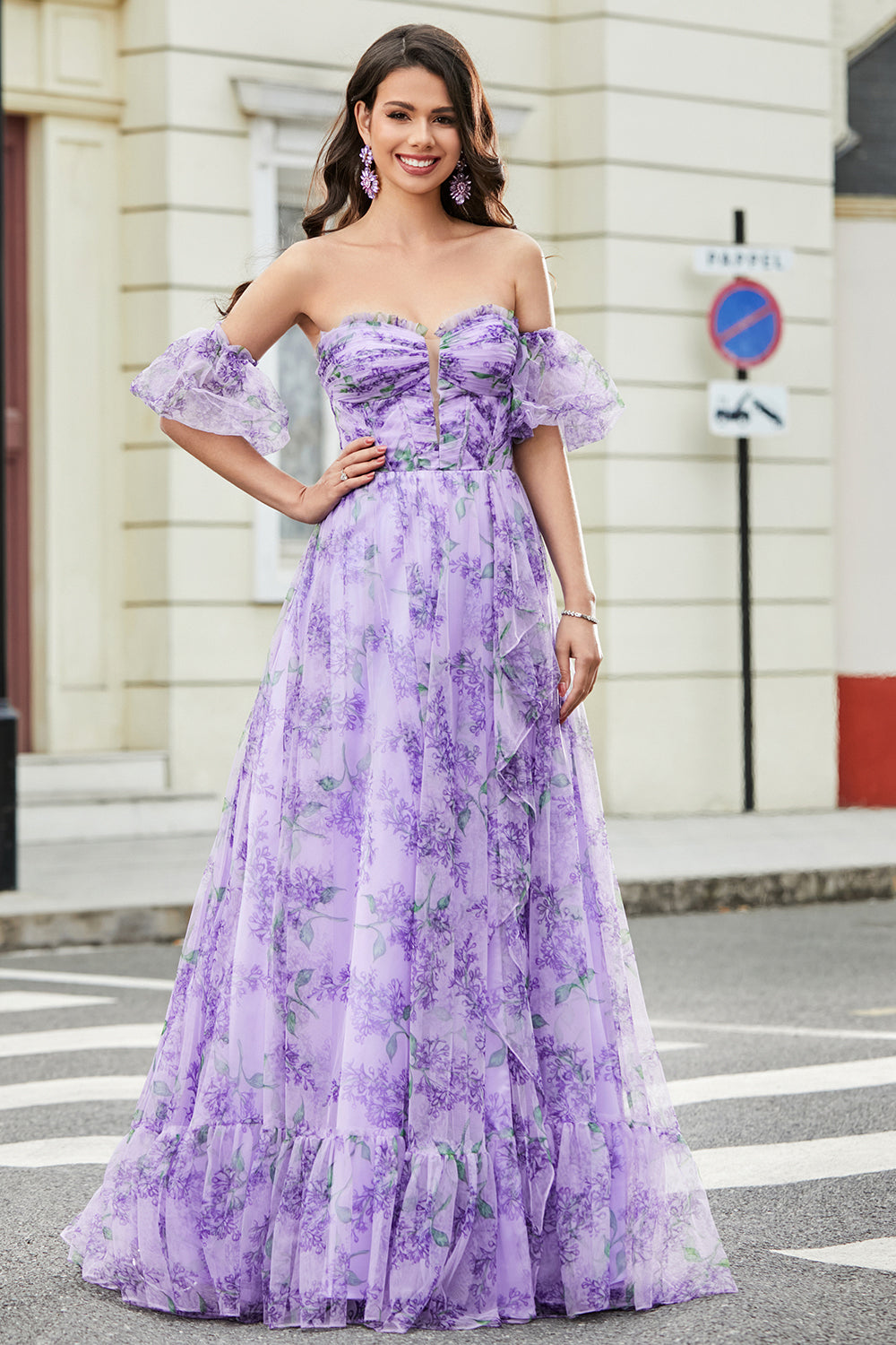 Laveendel bedrucktes A-Linie Ballkleid mit abnehmbaren Ärmeln