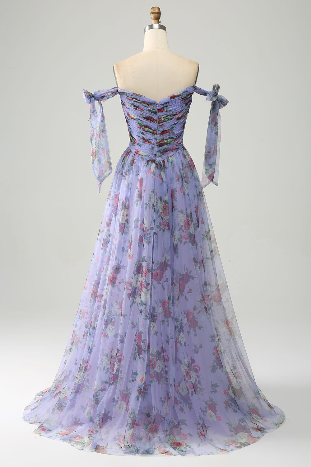 Lavendel Ballkleid aus Tüll mit Blumendruck und Plissee