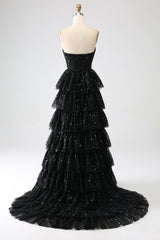 A-Linie Pailletten Schwarzes gestuftes Ballkleid mit Schlitz