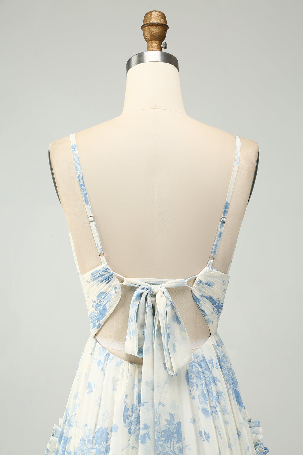 Weiß Blau Blume A-Linie Spaghettiträger Langes Tüll Brautjungfernkleid mit Rüschen