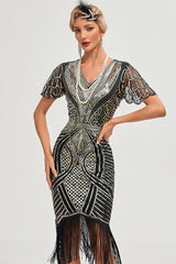 Schwarzes goldenes Glitzer fransenkleid aus den 1920er Jahren mit Accessoires
