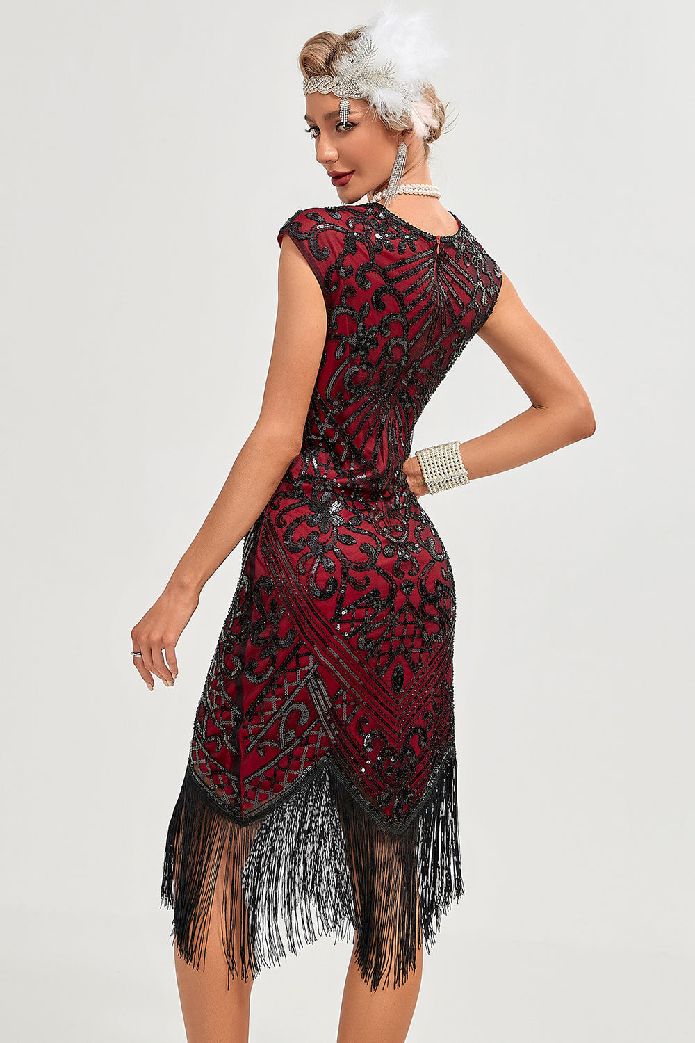 Burgunderrotes Fransen Glitzer Flapper Kleid mit Accessoires