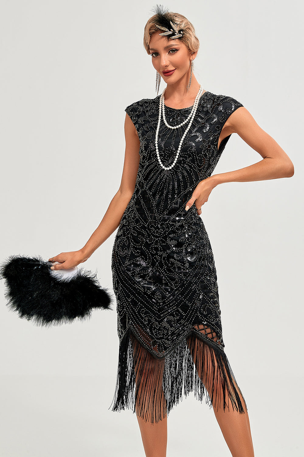 Schwarzes ärmelloses Kleid mit Glitzerfransen aus den 1920er Jahren und Accessoires