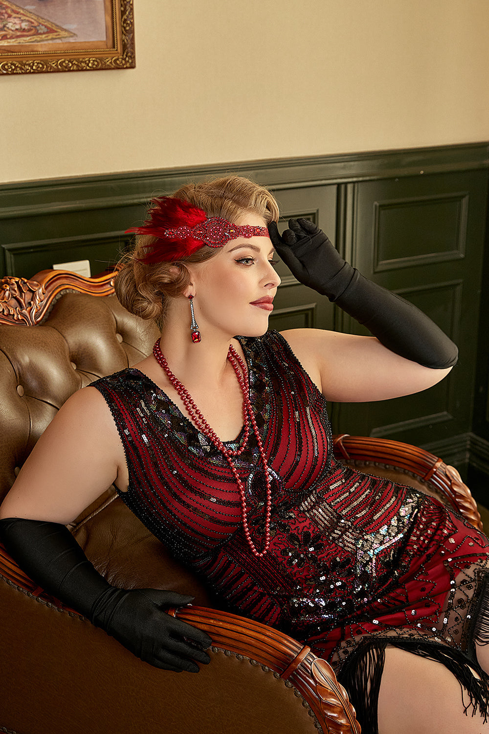 Rotes Paillettenkleid Übergröße aus den 1920er Jahren mit Fransen
