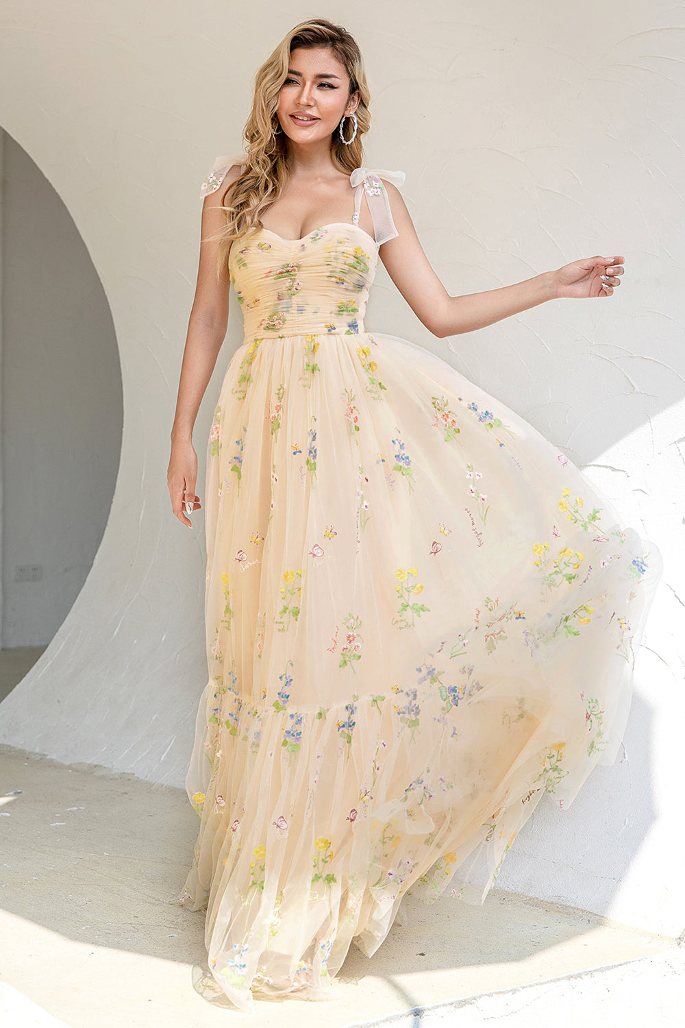 A Linie Spaghetti Träger Champagner Ballkleid mit Applikationen
