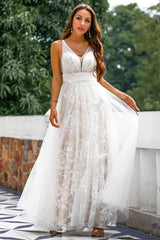 Langes Spitze Ballkleid